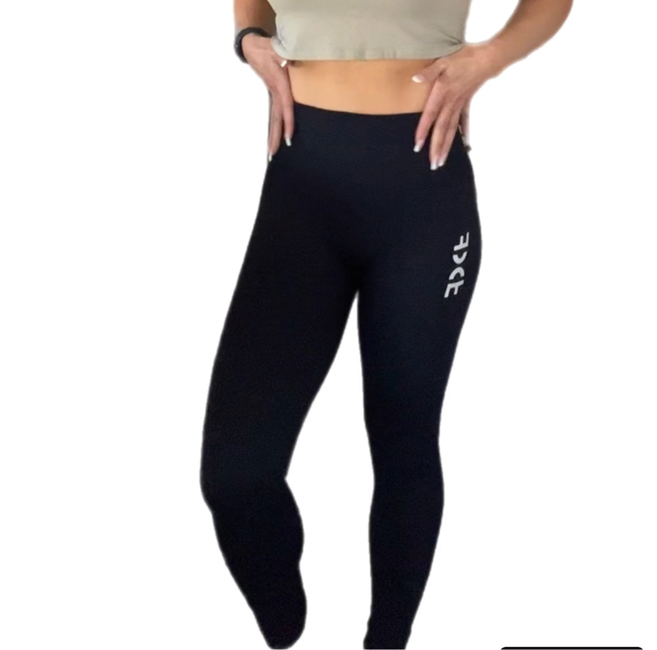 Signature V-Dip Waist Leggings